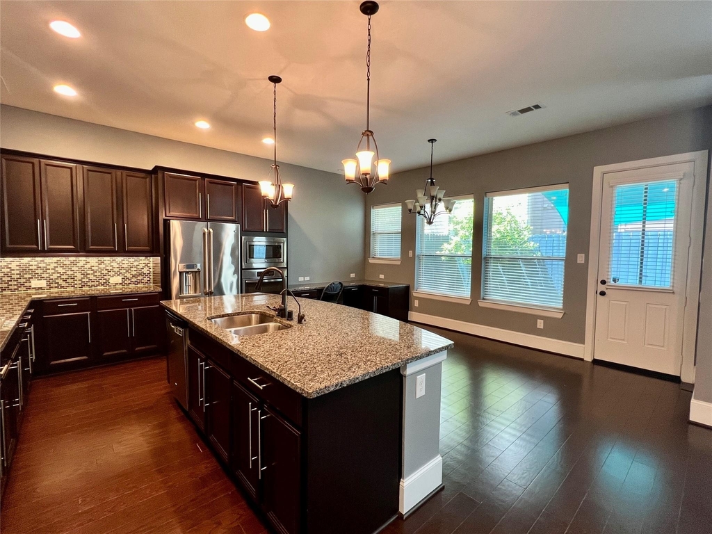 8832 Ashbloom Lane - Photo 5