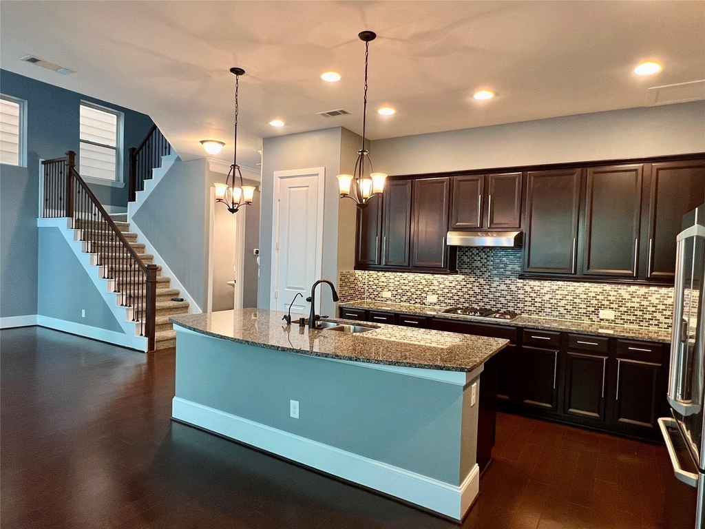 8832 Ashbloom Lane - Photo 9