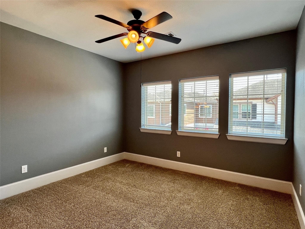 8832 Ashbloom Lane - Photo 19