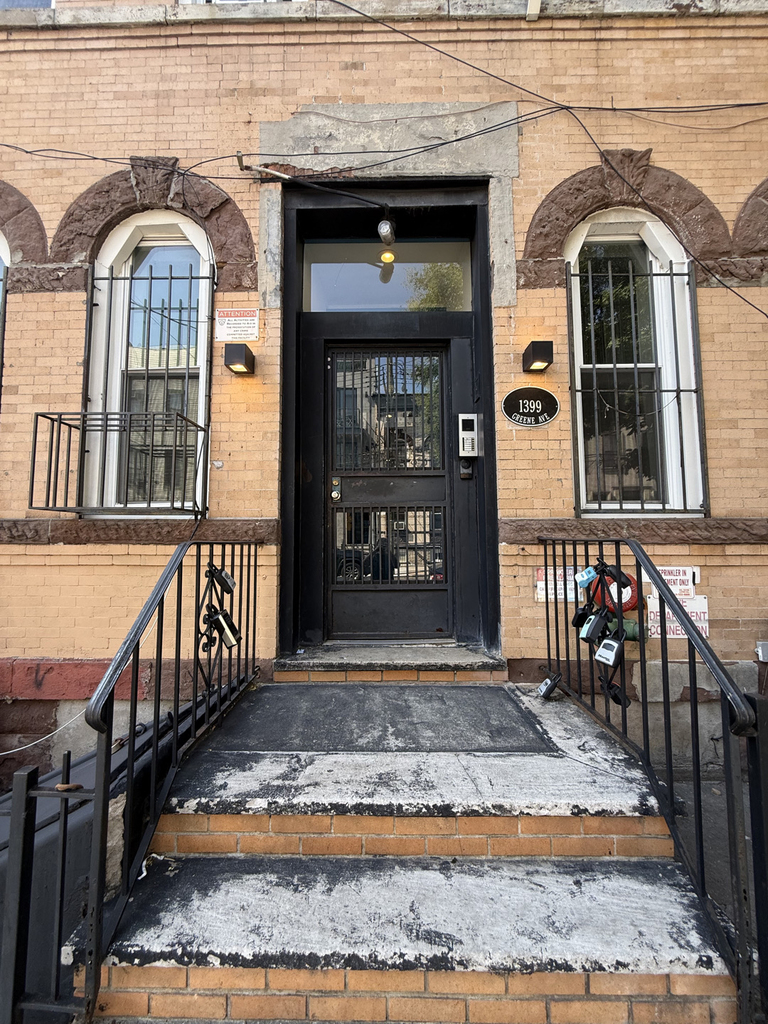 1399 Greene Avenue - Photo 17