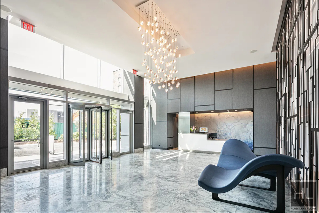 West 36 Street - Photo 9
