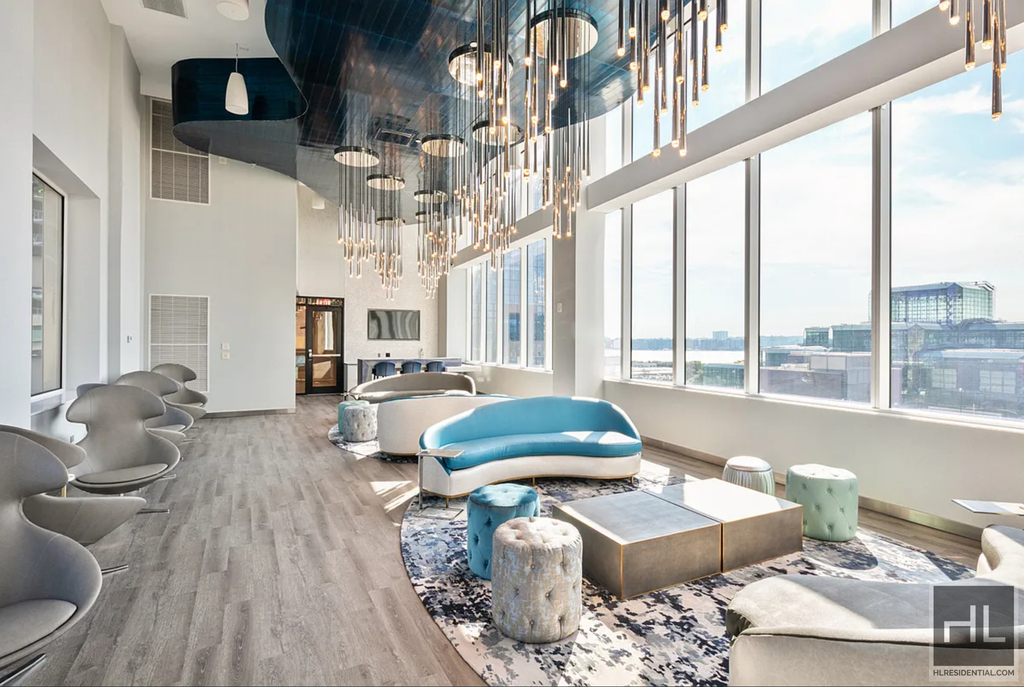 West 36 Street - Photo 8