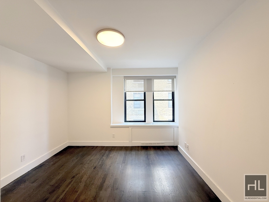 West End Avenue - Photo 3