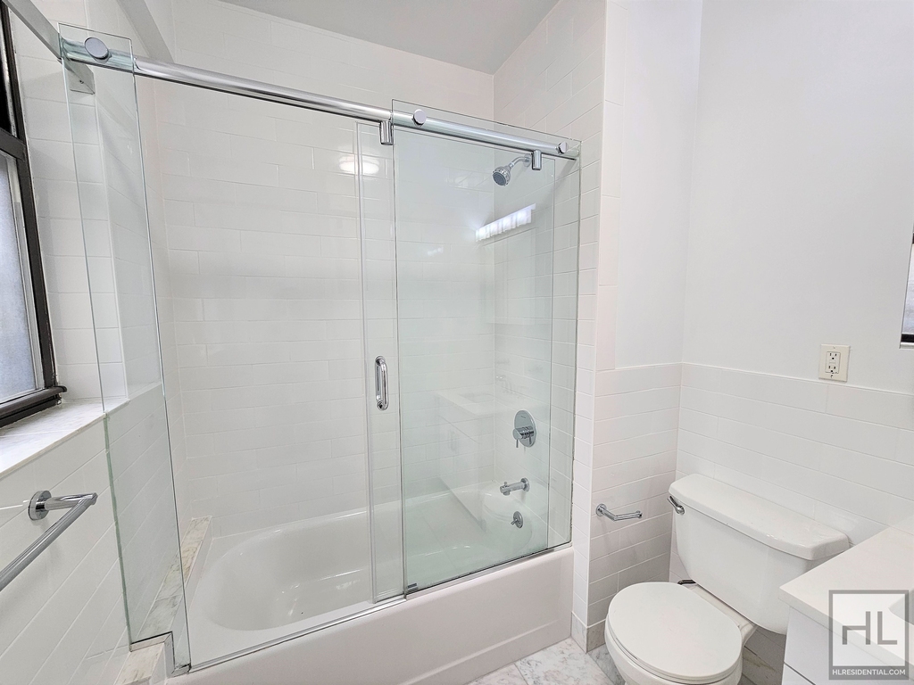 West 72 Street - Photo 3