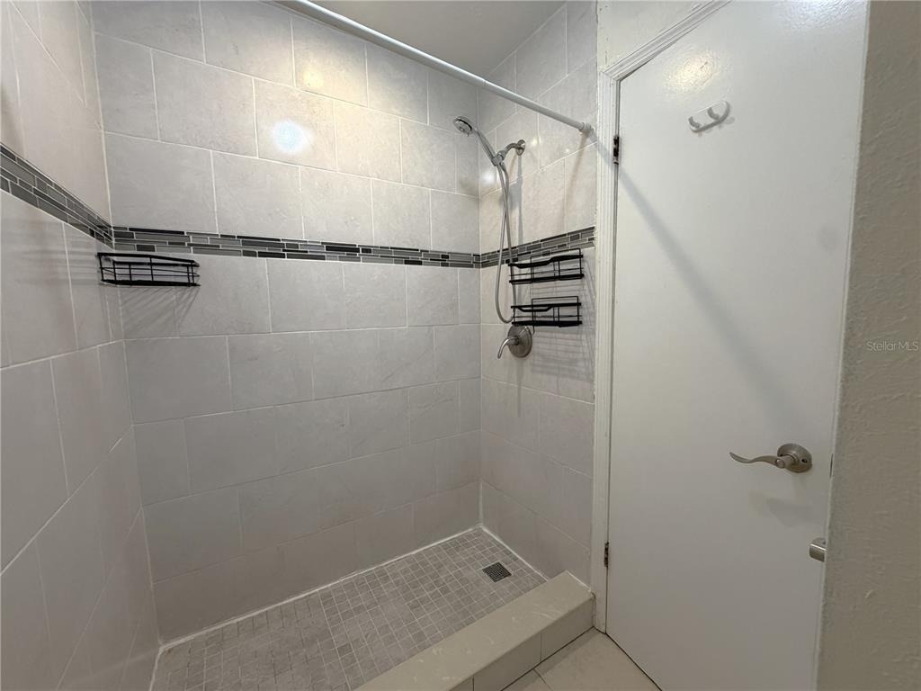 13828 Orange Sunset Drive - Photo 6