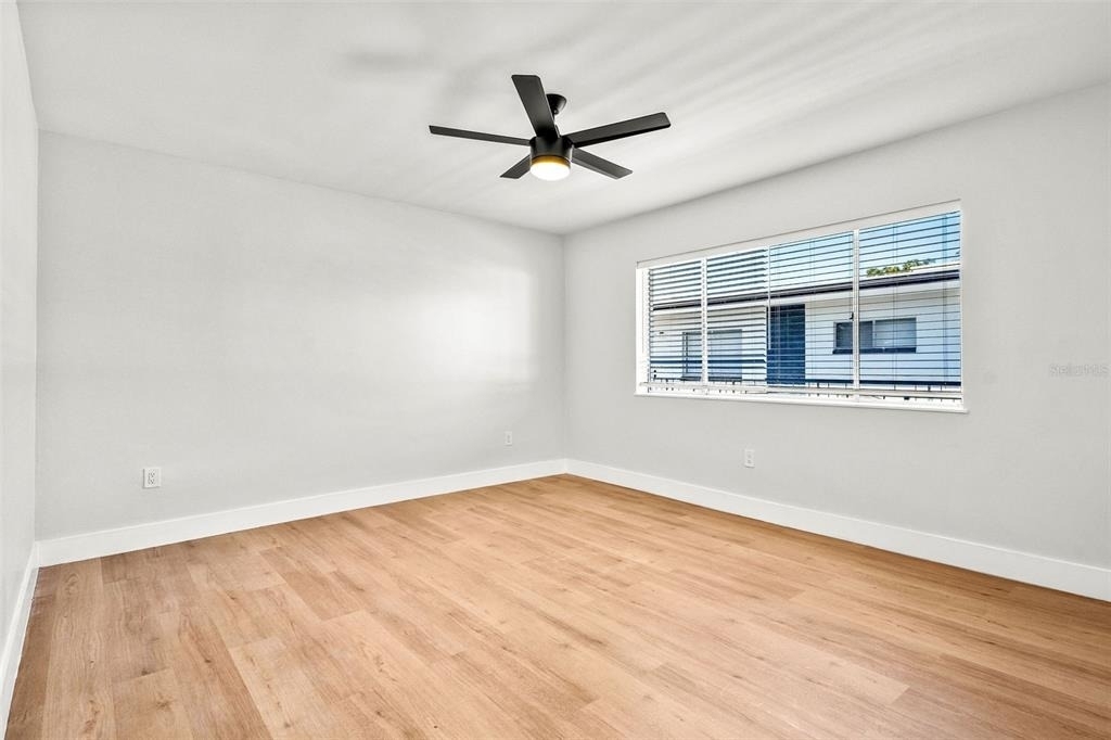 300 S Nimbus Avenue - Photo 4