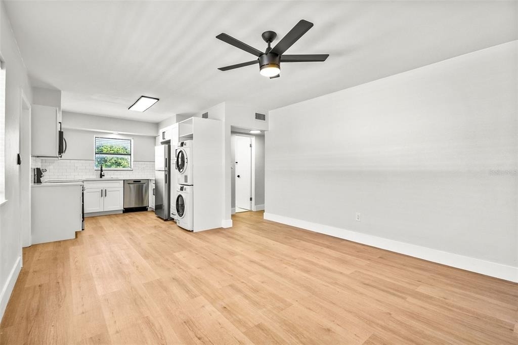 300 S Nimbus Avenue - Photo 0