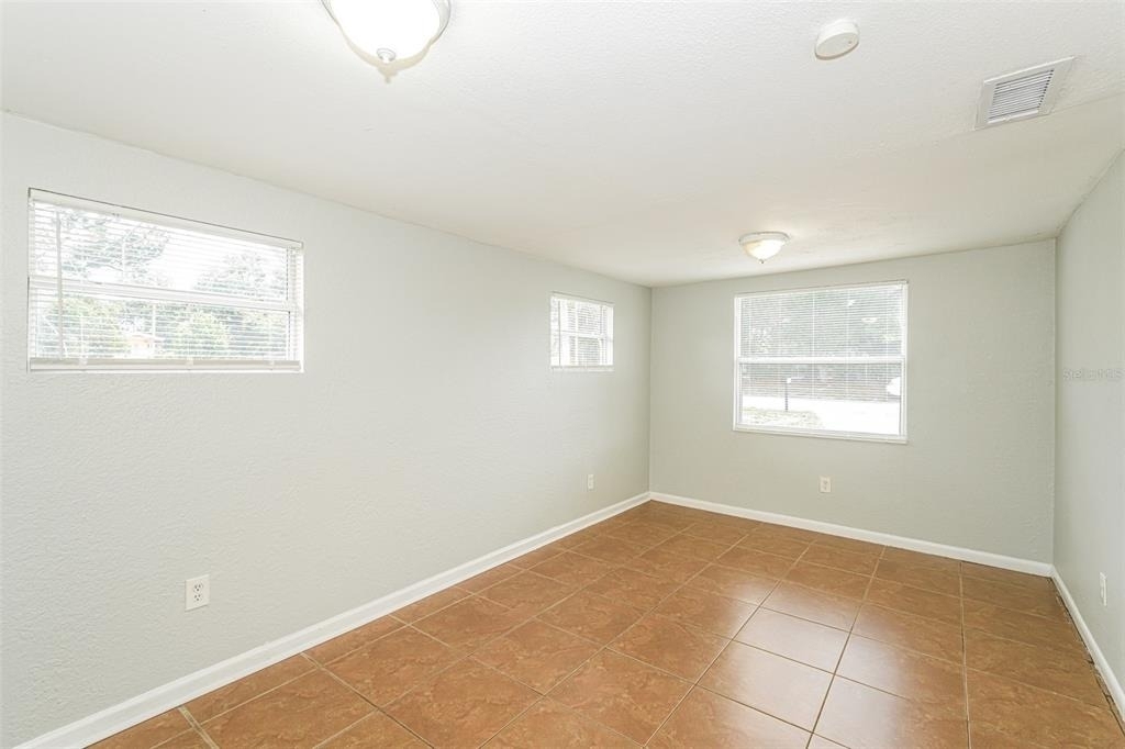 10301 N 17th Street - Photo 9