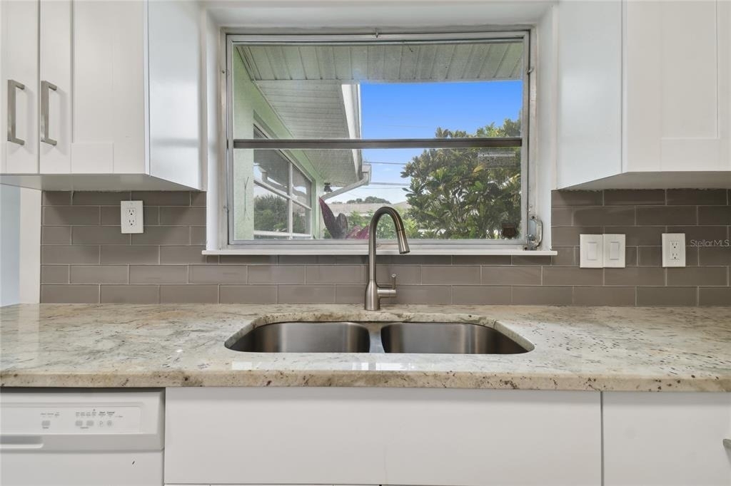2111 Lanai Avenue - Photo 27