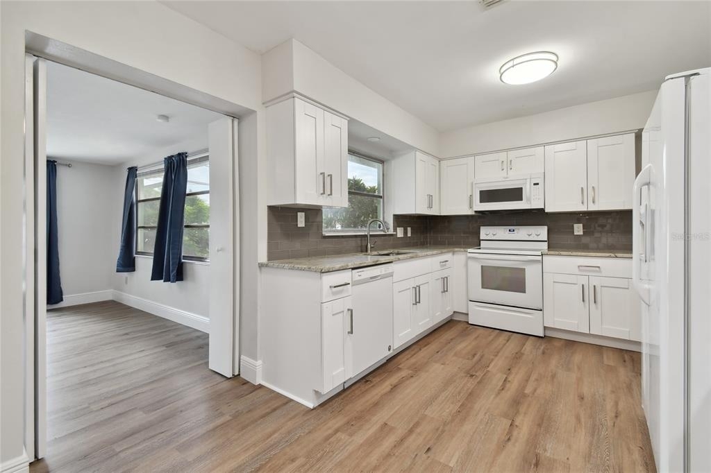 2111 Lanai Avenue - Photo 40