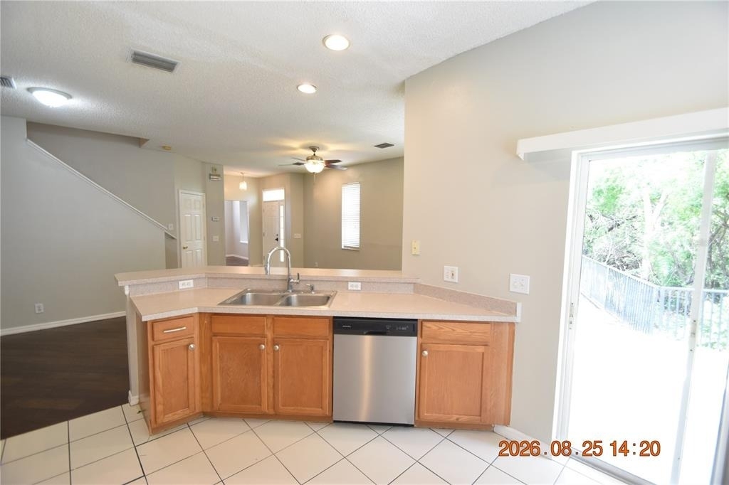 556 Black Lion Drive Ne - Photo 14