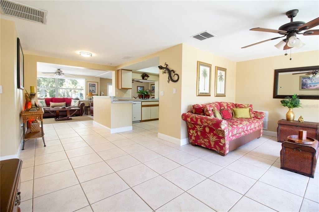 4333 Newbury Drive - Photo 3