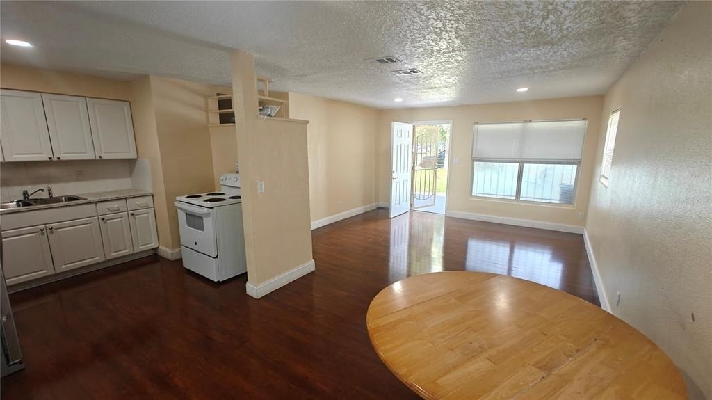 6918 Ravenna Avenue - Photo 6