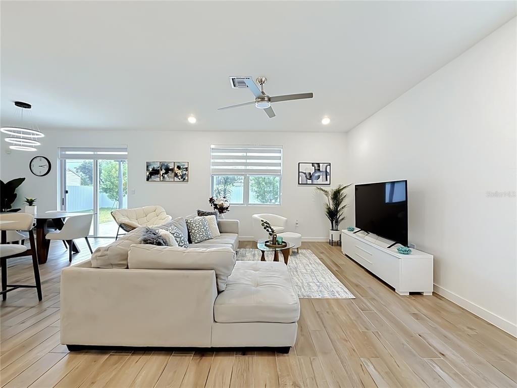 1692 Se 7th Court - Photo 9