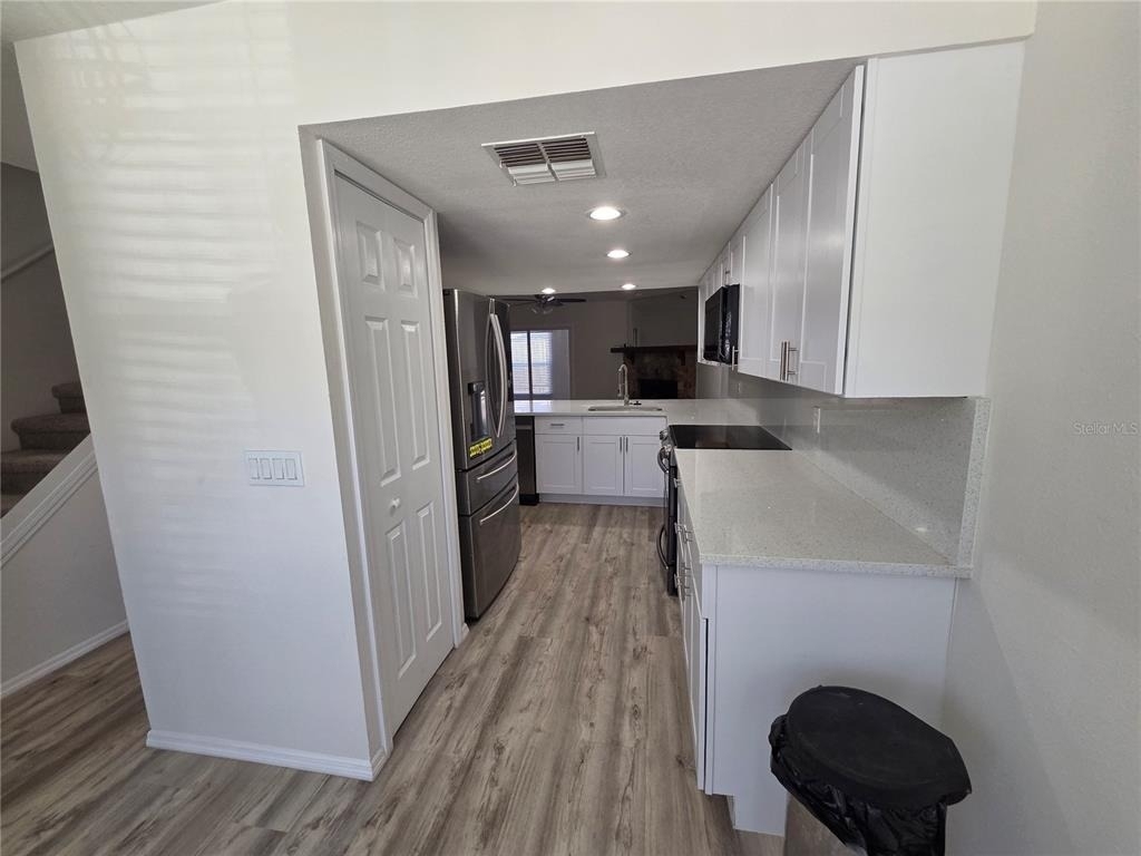 1854 Foxhall Circle - Photo 9