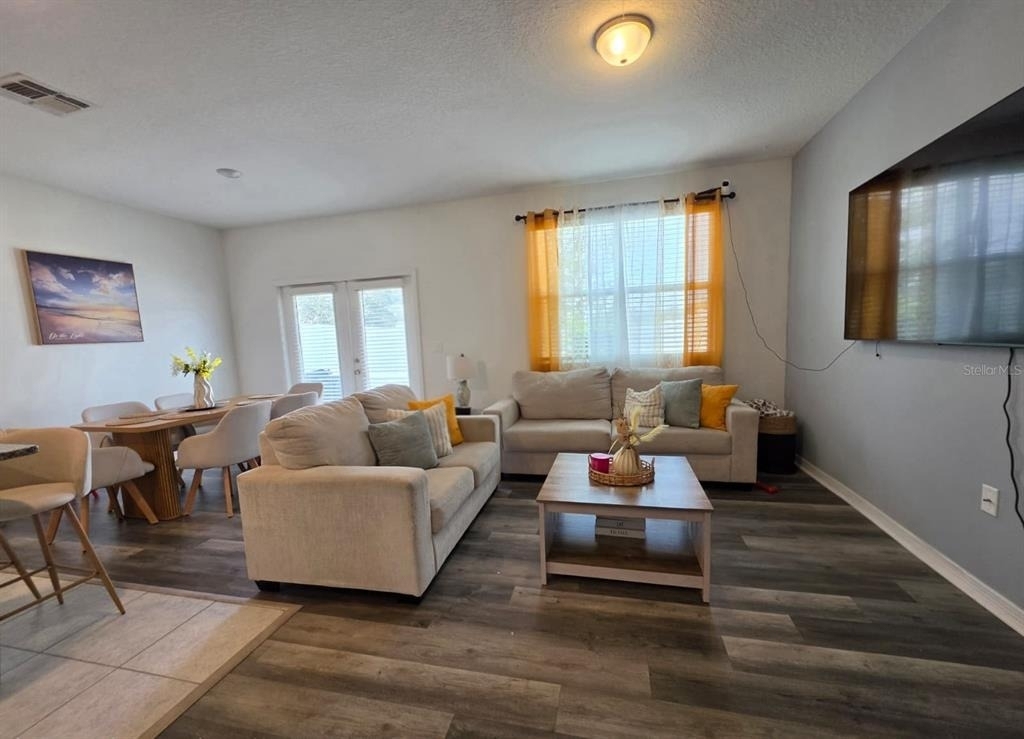 469 Madison Drive - Photo 3
