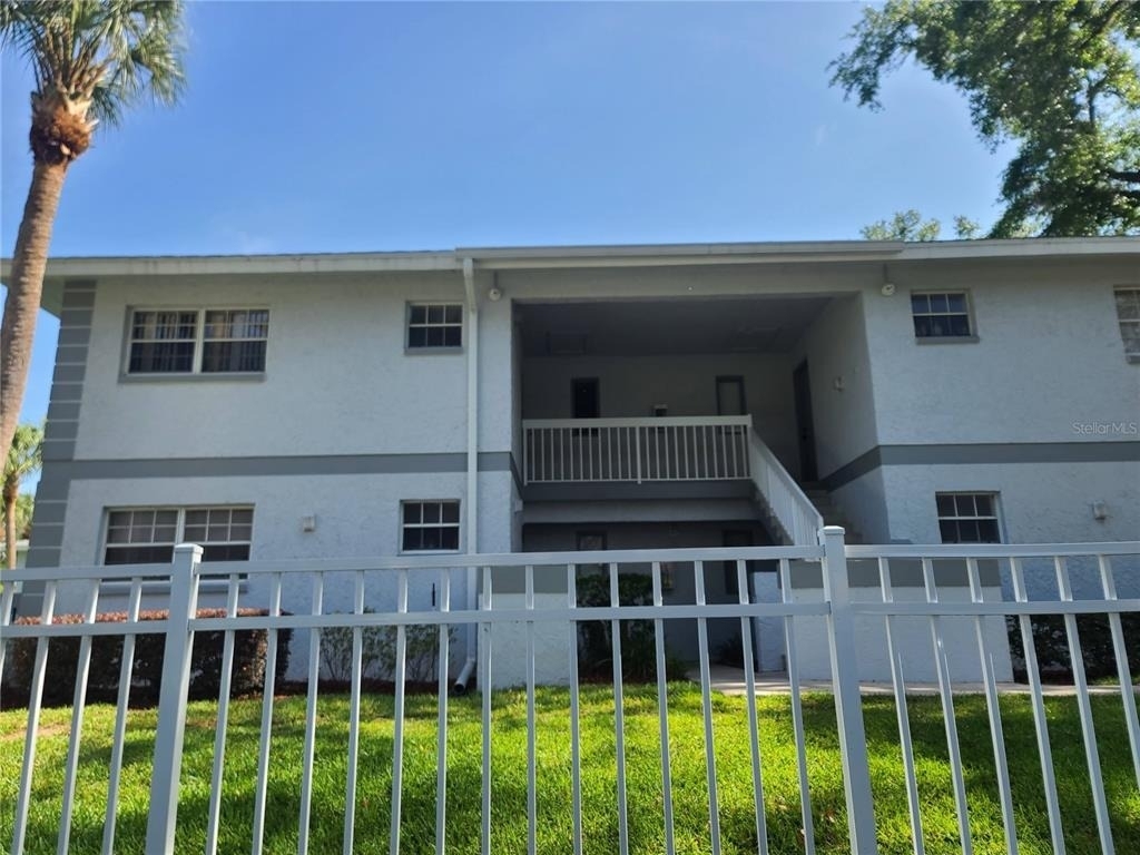 580 Fairways Lane - Photo 0