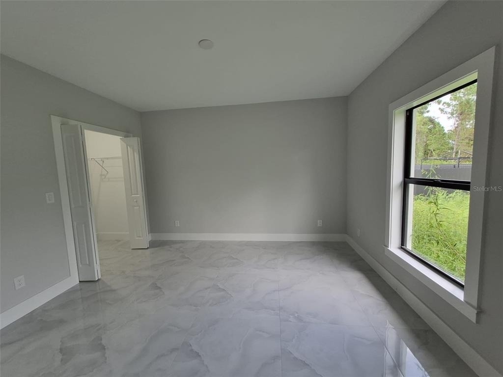 445 Wickham Avenue S - Photo 18