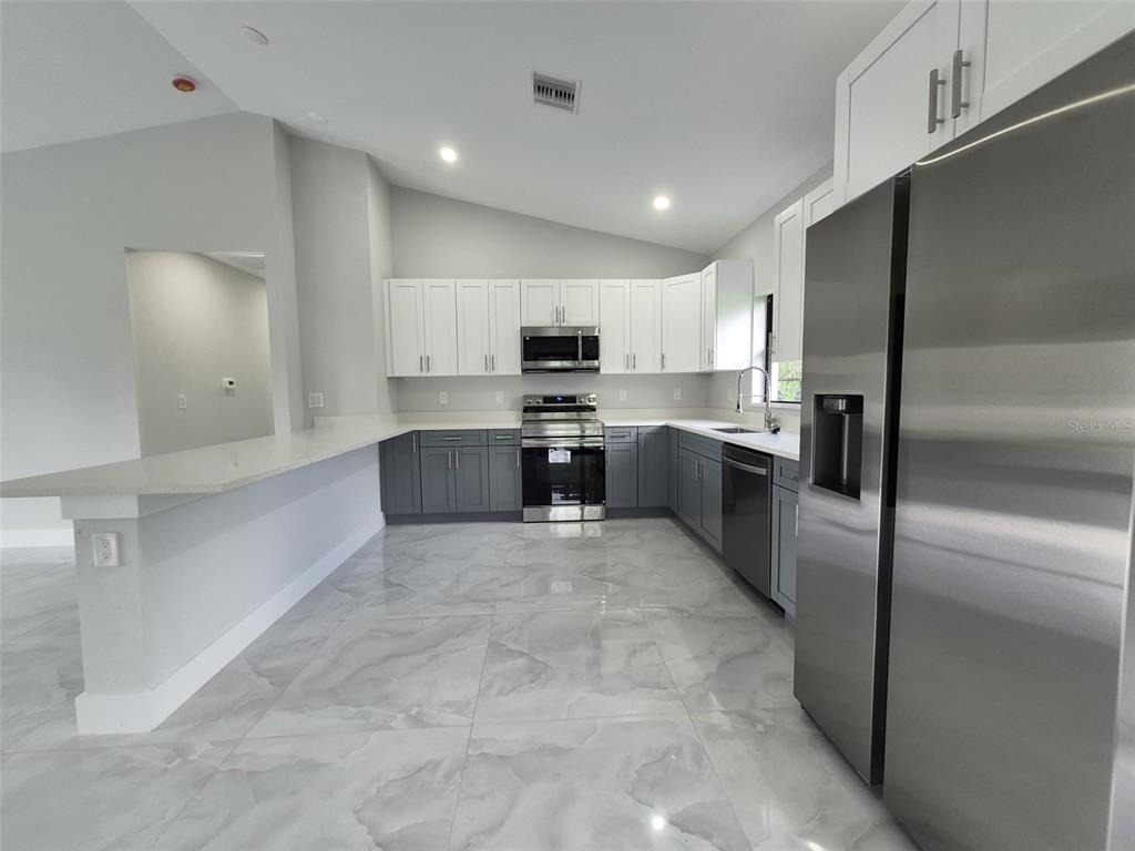 445 Wickham Avenue S - Photo 7