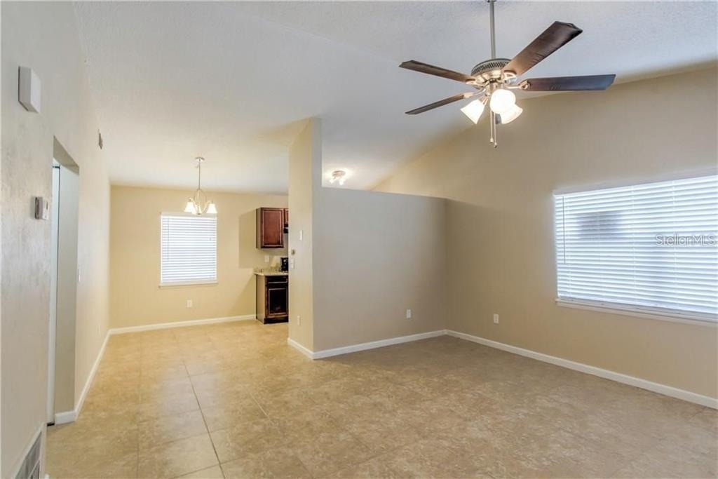 1003 W Kaley Avenue - Photo 0