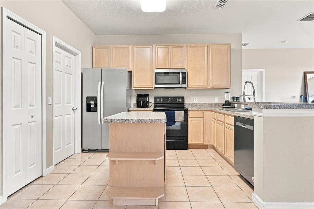 3616 Valleyview Drive - Photo 3