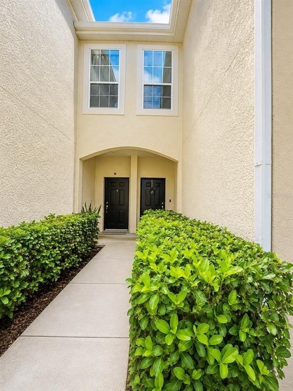351 Vanguard Point - Photo 1