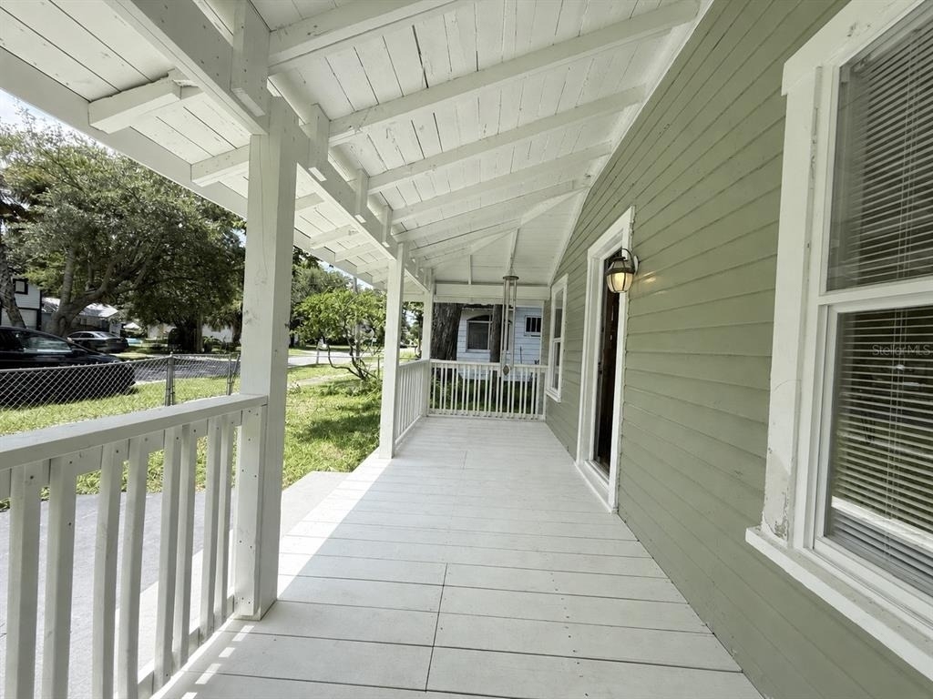 140 Kingston Avenue - Photo 2