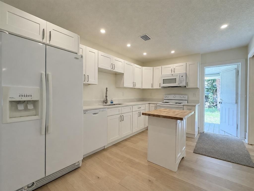 140 Kingston Avenue - Photo 6