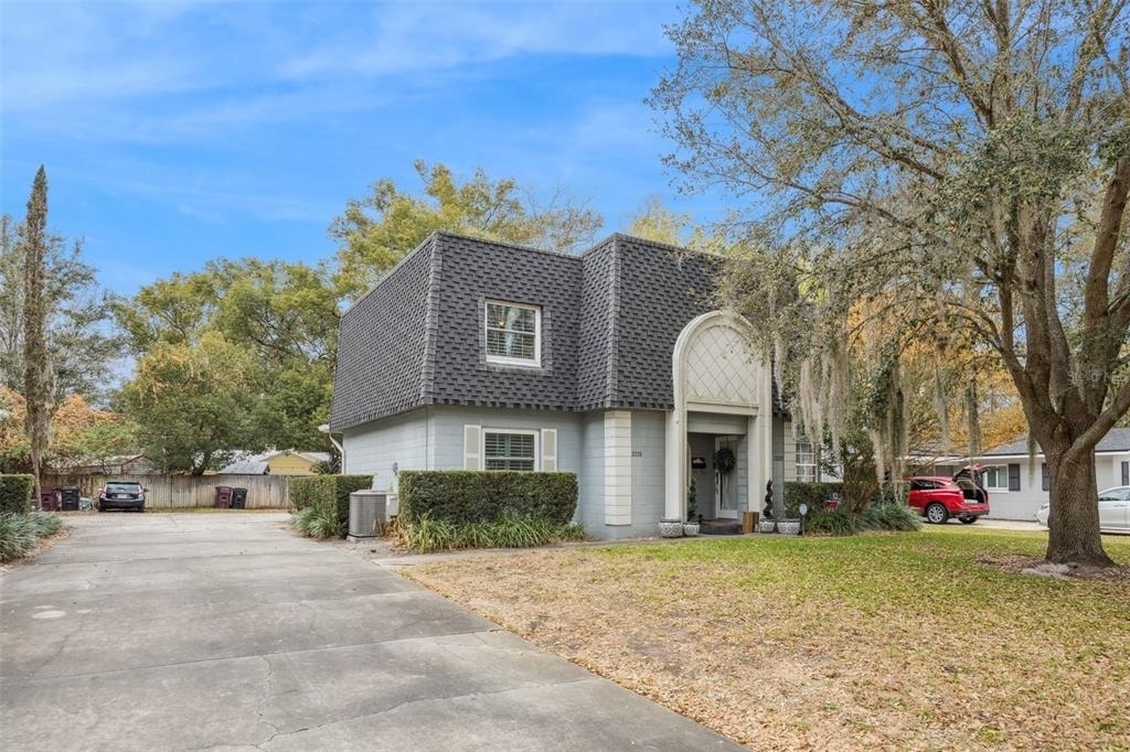2218 Elizabeth Avenue - Photo 1