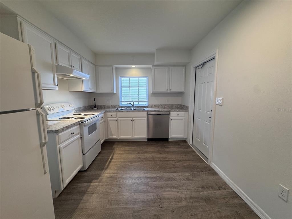 807 Vassar Street - Photo 9