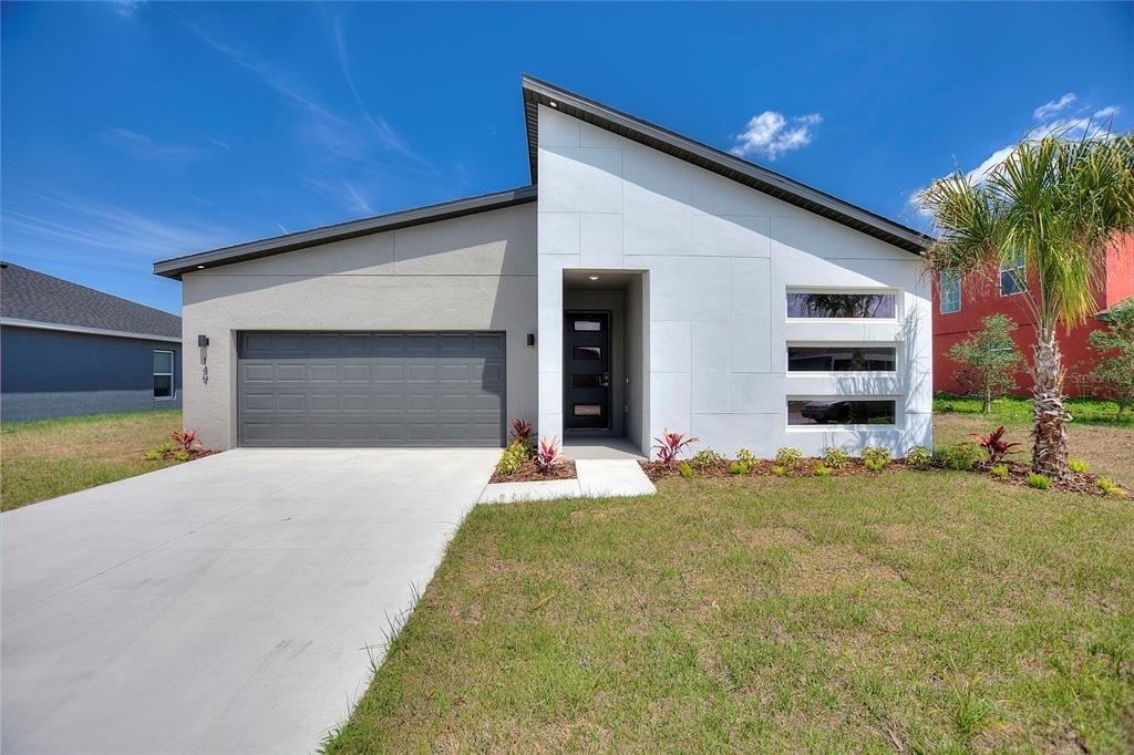 149 Golf Aire Boulevard - Photo 0