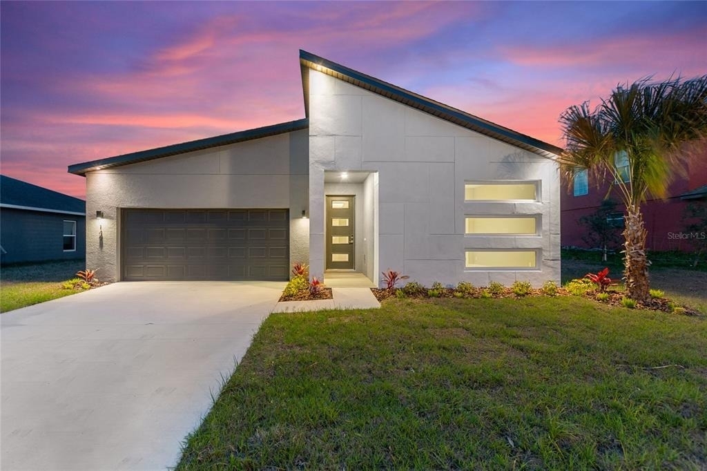 149 Golf Aire Boulevard - Photo 1