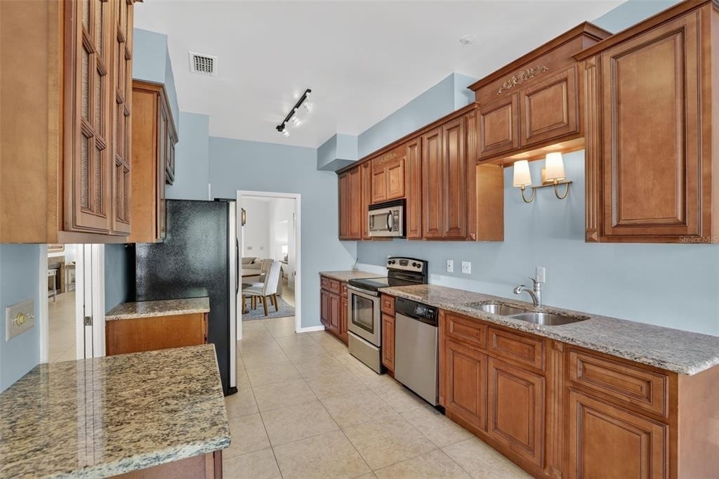1741 Mizell Avenue - Photo 16