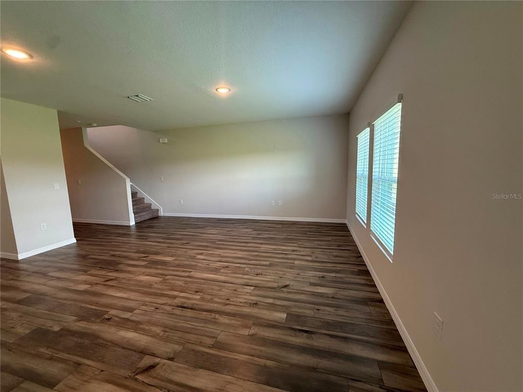 7909 Peacelily Avenue - Photo 3