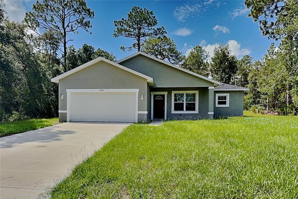 3212 W Marie Drive - Photo 0