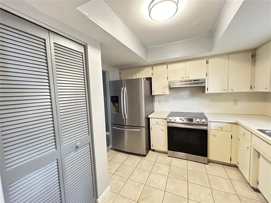 1026 Medinah Drive - Photo 5