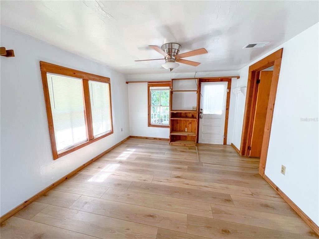 25825 W Newberry Road - Photo 1