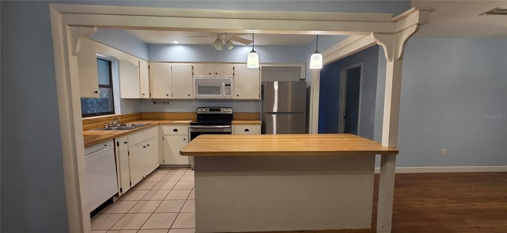 17451 Southside Court - Photo 3