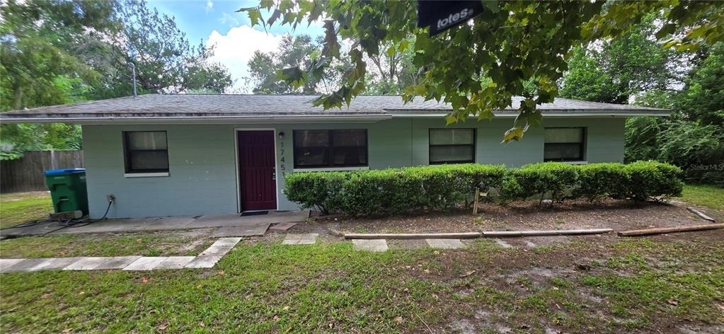 17451 Southside Court - Photo 0