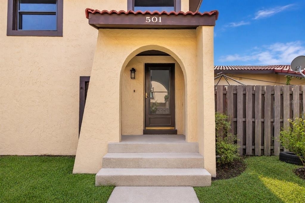 501 Hunter Circle - Photo 3