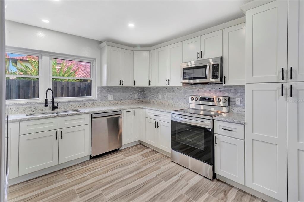 501 Hunter Circle - Photo 16