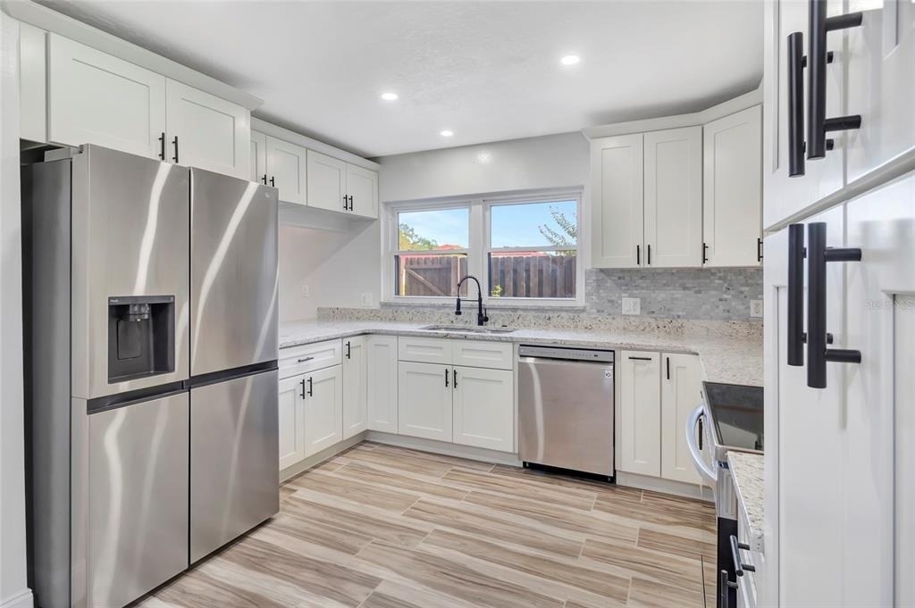 501 Hunter Circle - Photo 15