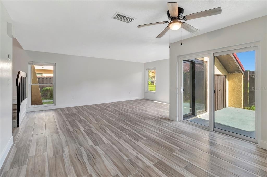 501 Hunter Circle - Photo 7