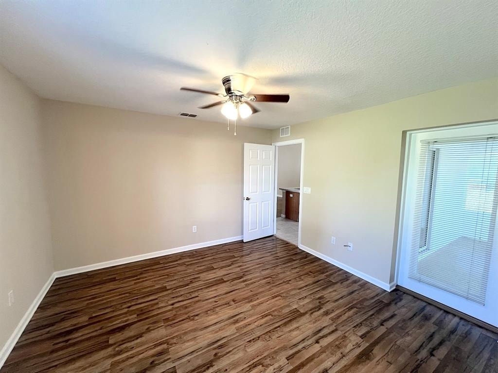 41 Eton Lane - Photo 12