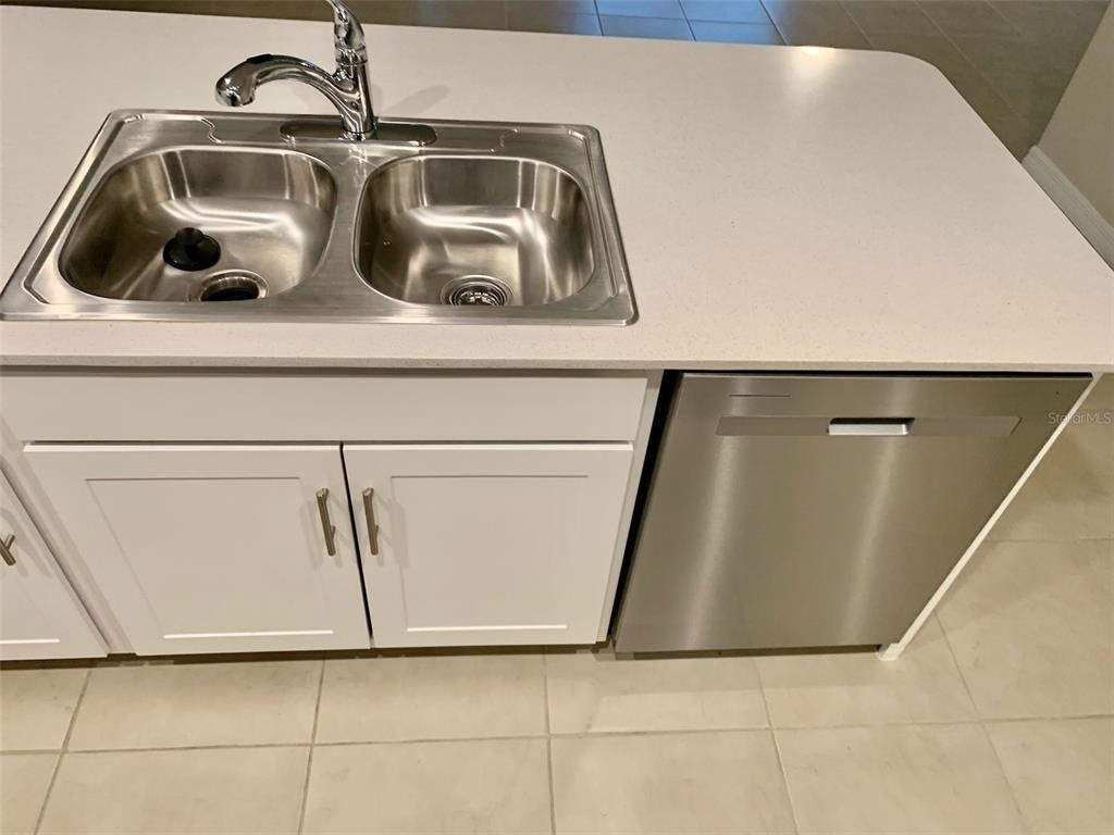 341 Porto Alegre Street - Photo 3
