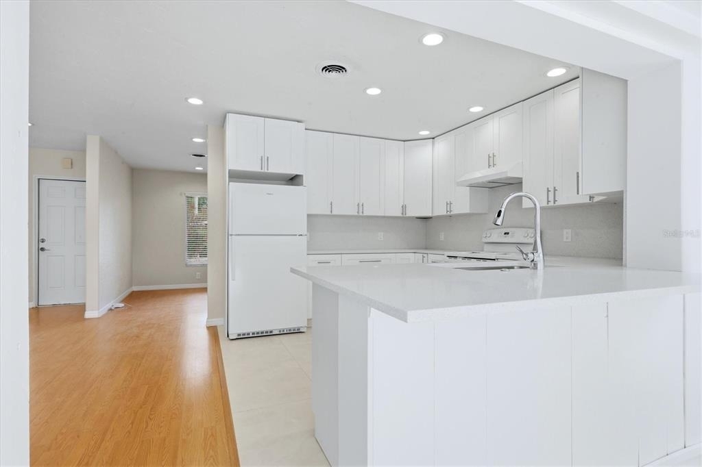 2151 Euclid Terrace - Photo 5
