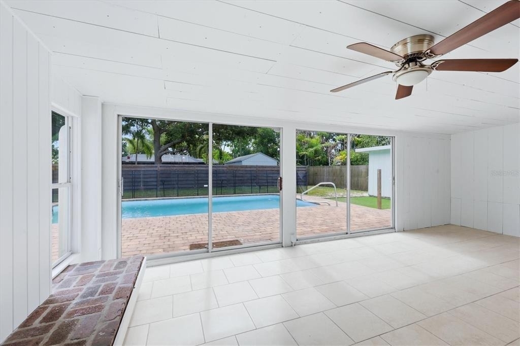 2151 Euclid Terrace - Photo 25