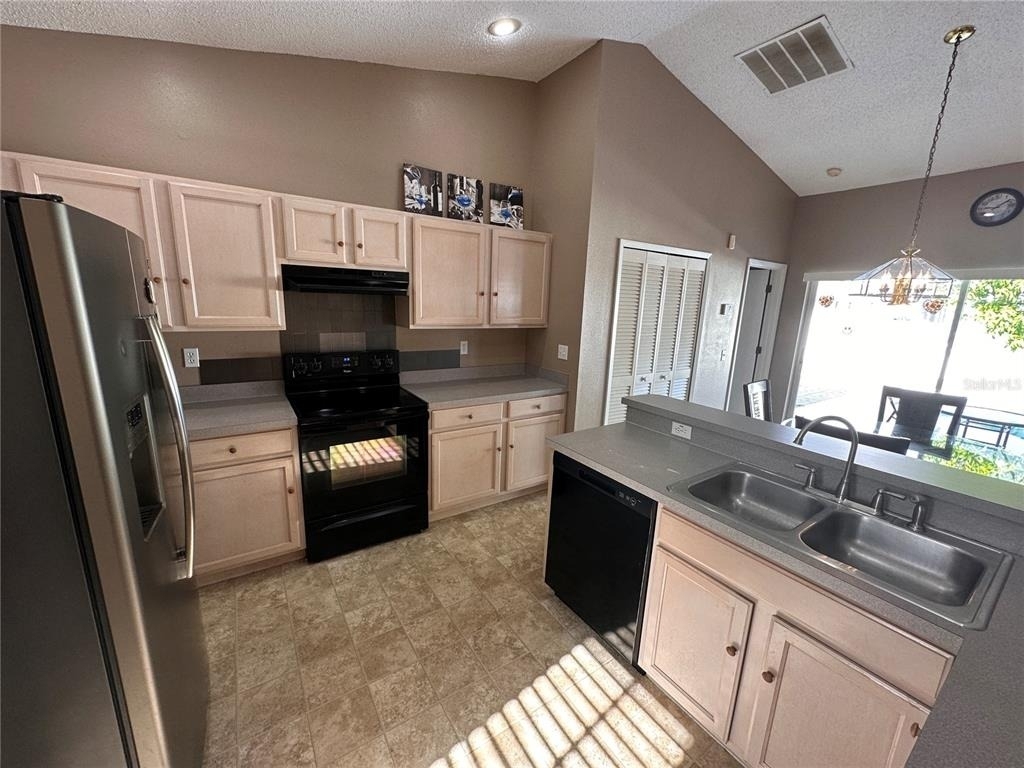 5010 44th Street W - Photo 11