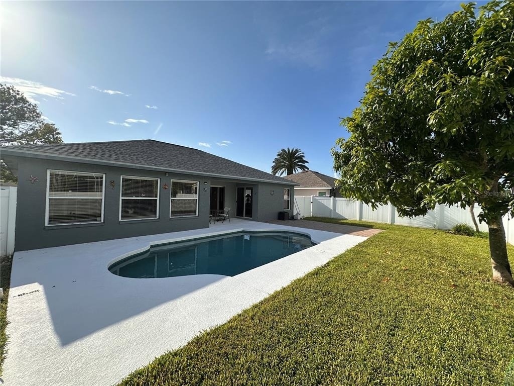 5010 44th Street W - Photo 3