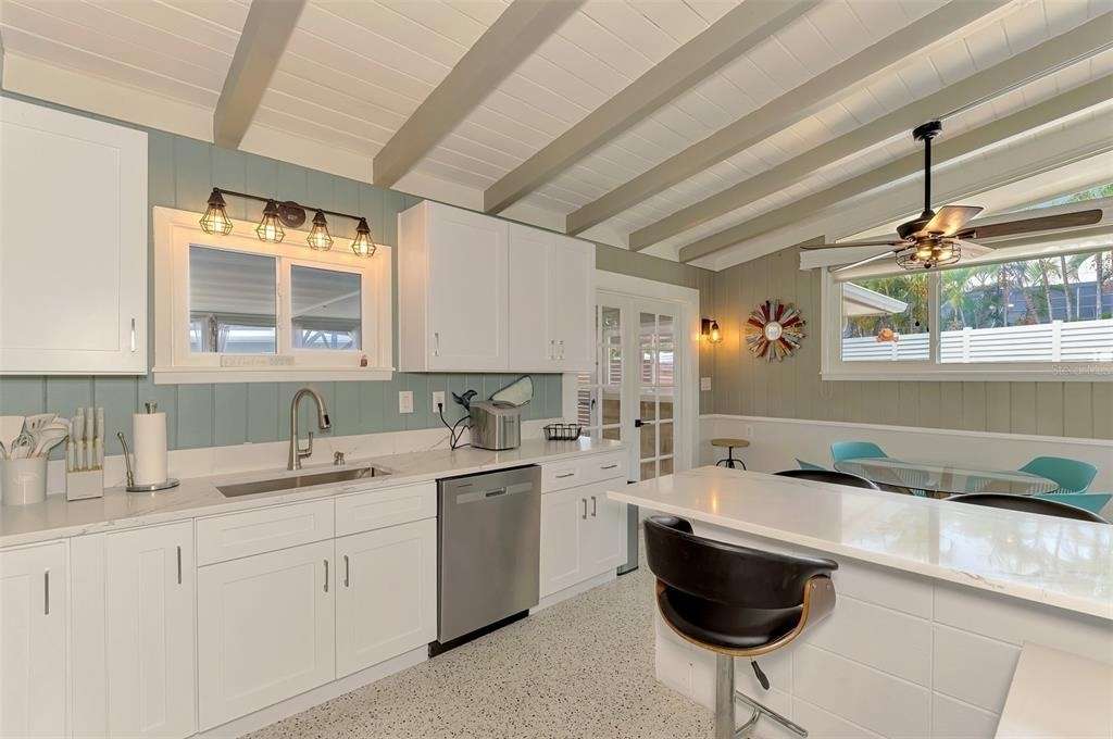 4626 Gleason Avenue - Photo 18